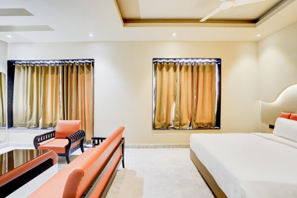 Hotel royal city  Add- H-3, Sector 70  Noida 201301 - Image 16