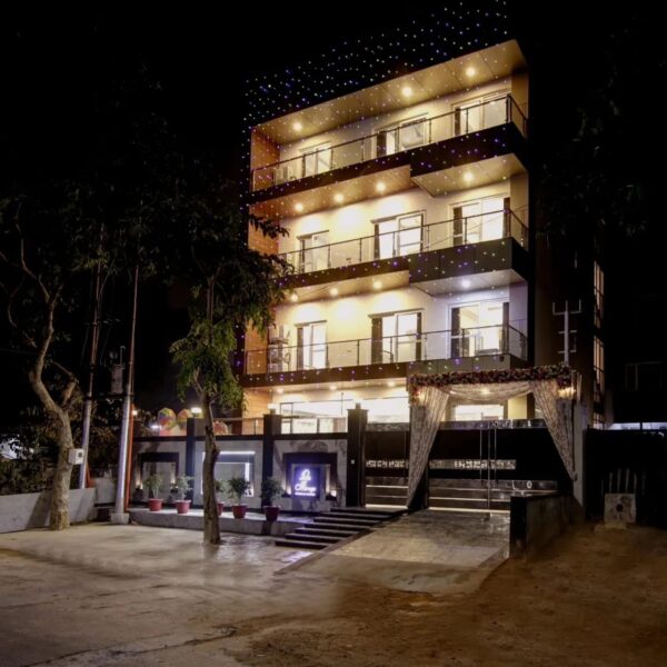 Hotel LA mirage Suite  H 19 Sector 70 Noida 201301 - Image 6