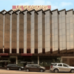 Hotel Le season