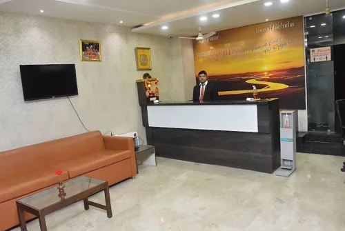 Hotel Sopan Heights - Image 4