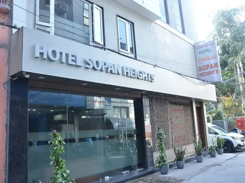 Hotel Sopan Heights
